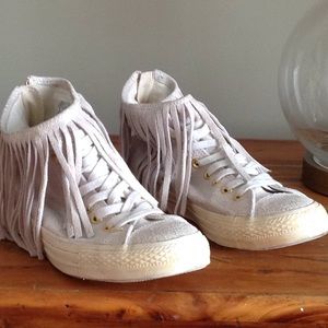 Chucks tassels high tops